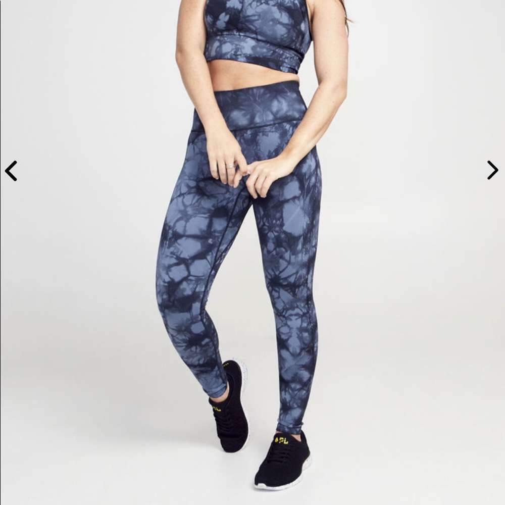 Soul By SoulCycle Downtown Tie Dye Seamless tights